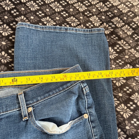 Levi’s Classic Bootcut Jeans - Picture 4 of 7